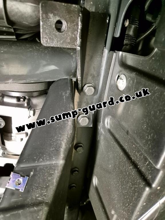 Steel sump guard for Iveco Daily 7